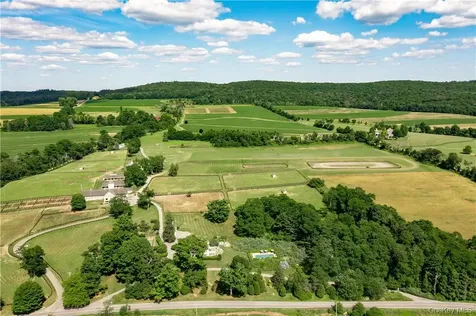 20 Smithfield Way Amenia NY 12501