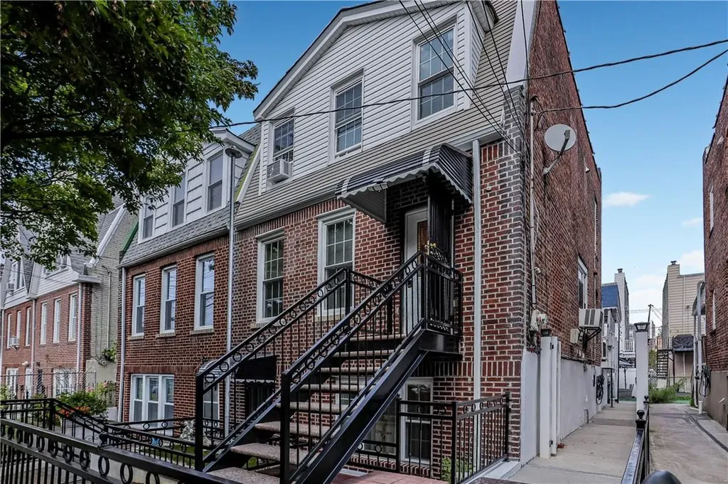 250 Quincy Avenue Bronx NY 10465