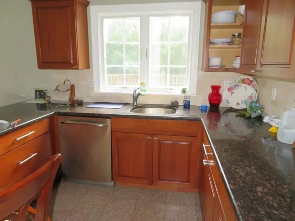 3250 Rawlins Avenue Bronx NY 10465