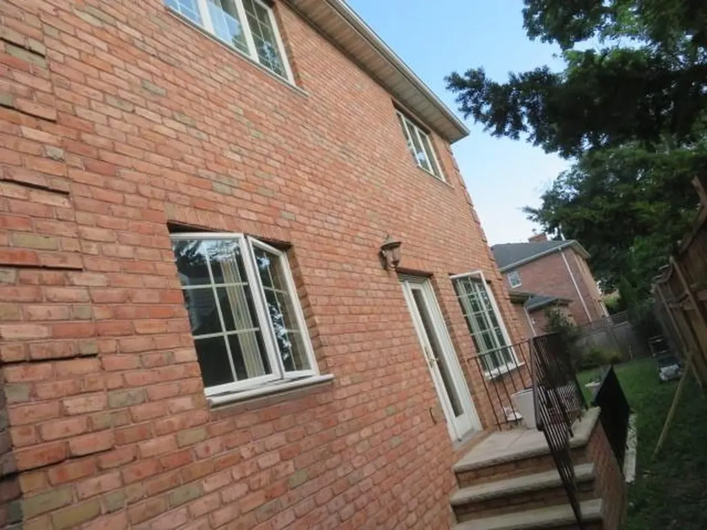 3250 Rawlins Avenue Bronx NY 10465