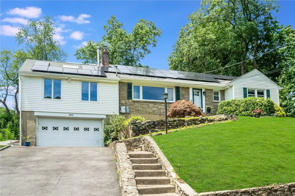 690 Pinebrook Boulevard New Rochelle NY 10804