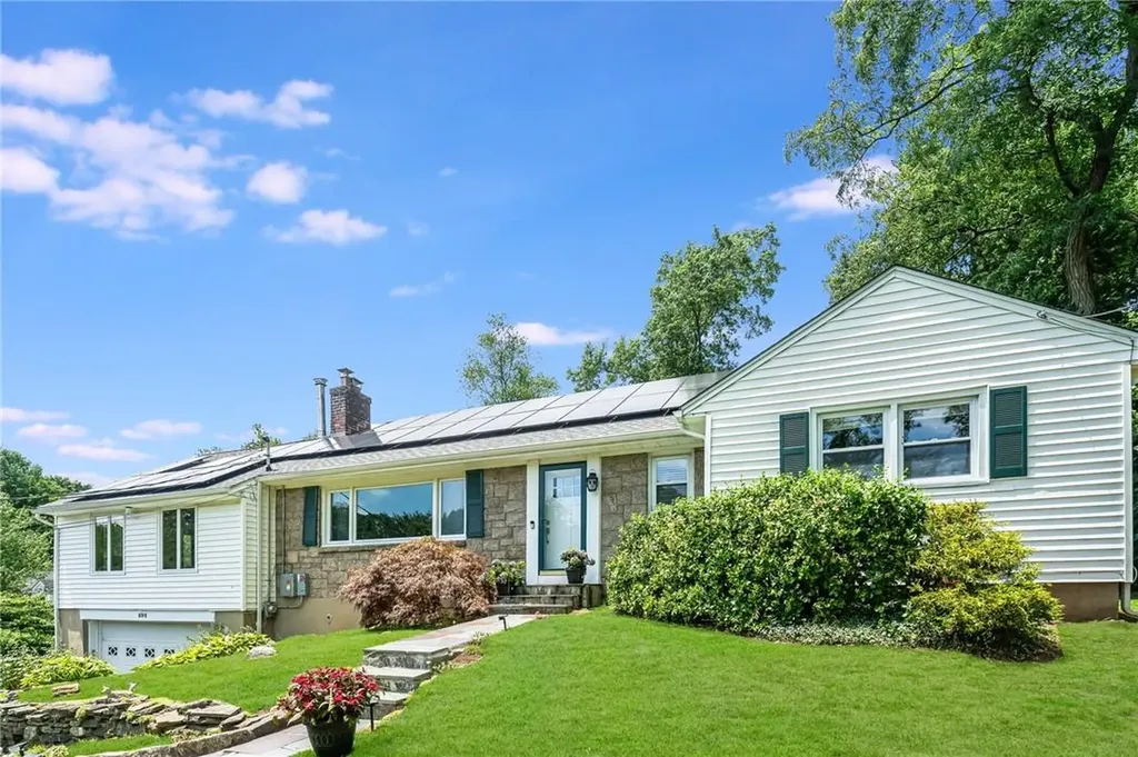 690 Pinebrook Boulevard New Rochelle NY 10804