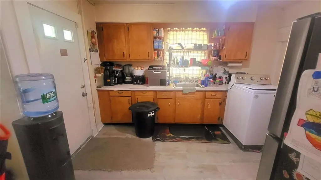 8 Allen Place Poughkeepsie NY 12601