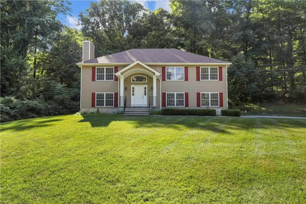 2 Christie Court Somers NY 10589