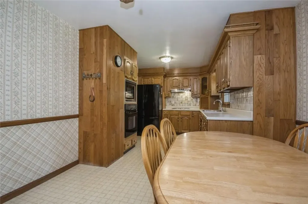 4 Croft Hill Road Poughkeepsie NY 12603