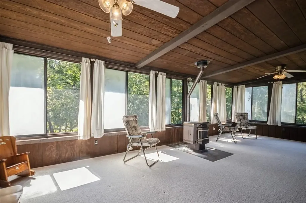 4 Croft Hill Road Poughkeepsie NY 12603