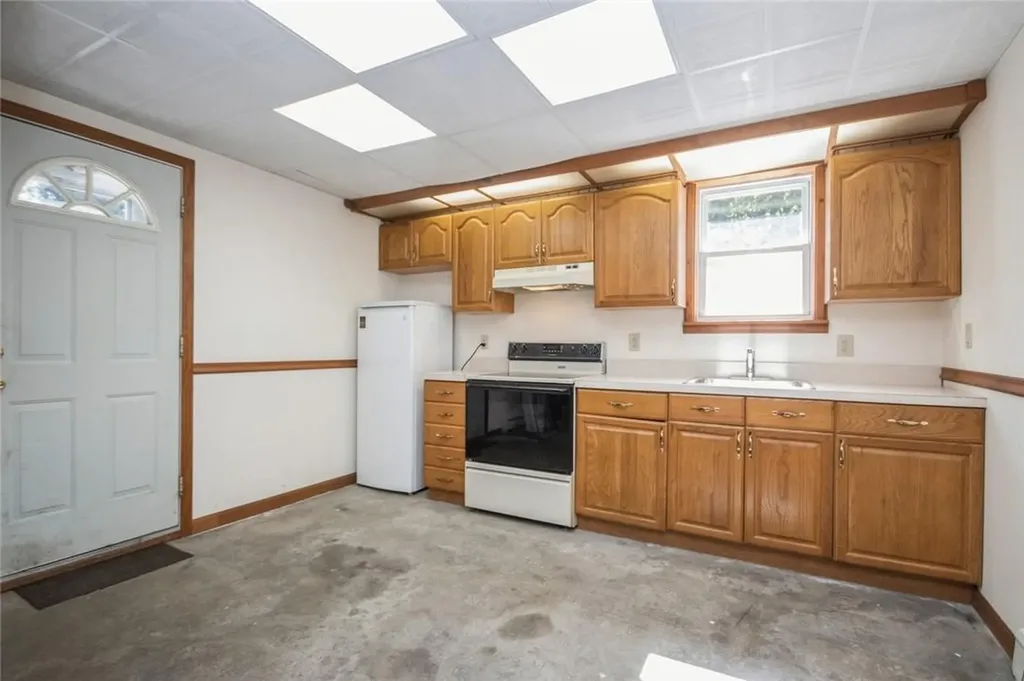 4 Croft Hill Road Poughkeepsie NY 12603