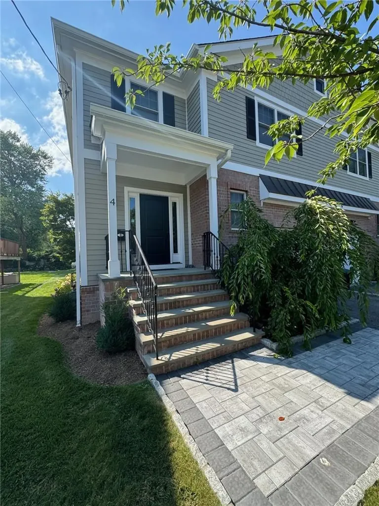 4 Rose Avenue Harrison NY 10528