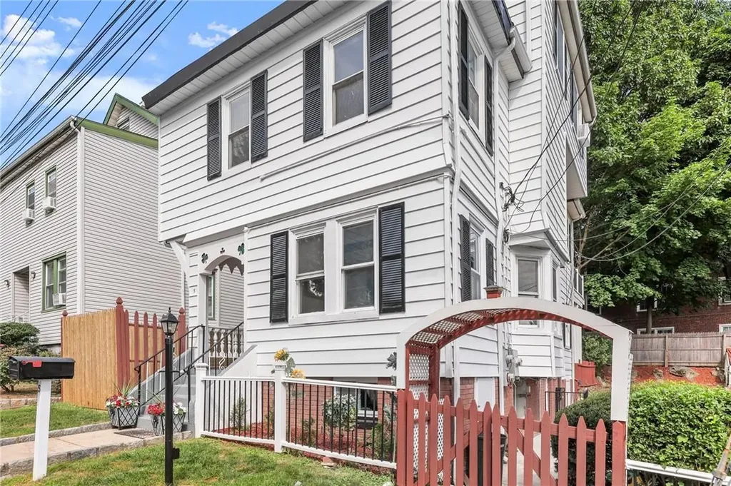 5 Woodland Avenue Larchmont NY 10538