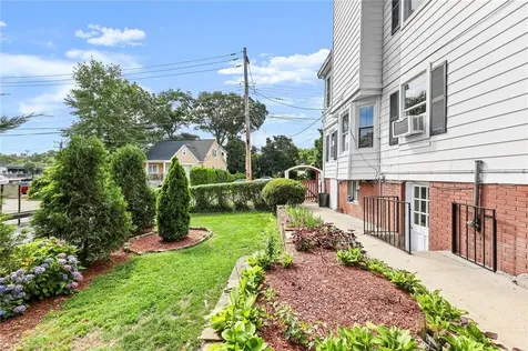 5 Woodland Avenue Larchmont NY 10538