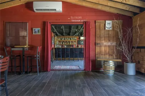 1727 Route 9 Germantown NY 12526