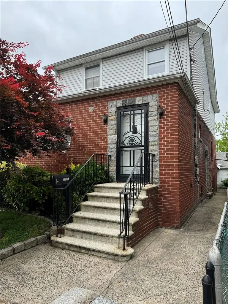 3175 Valhalla Drive Bronx NY 10465