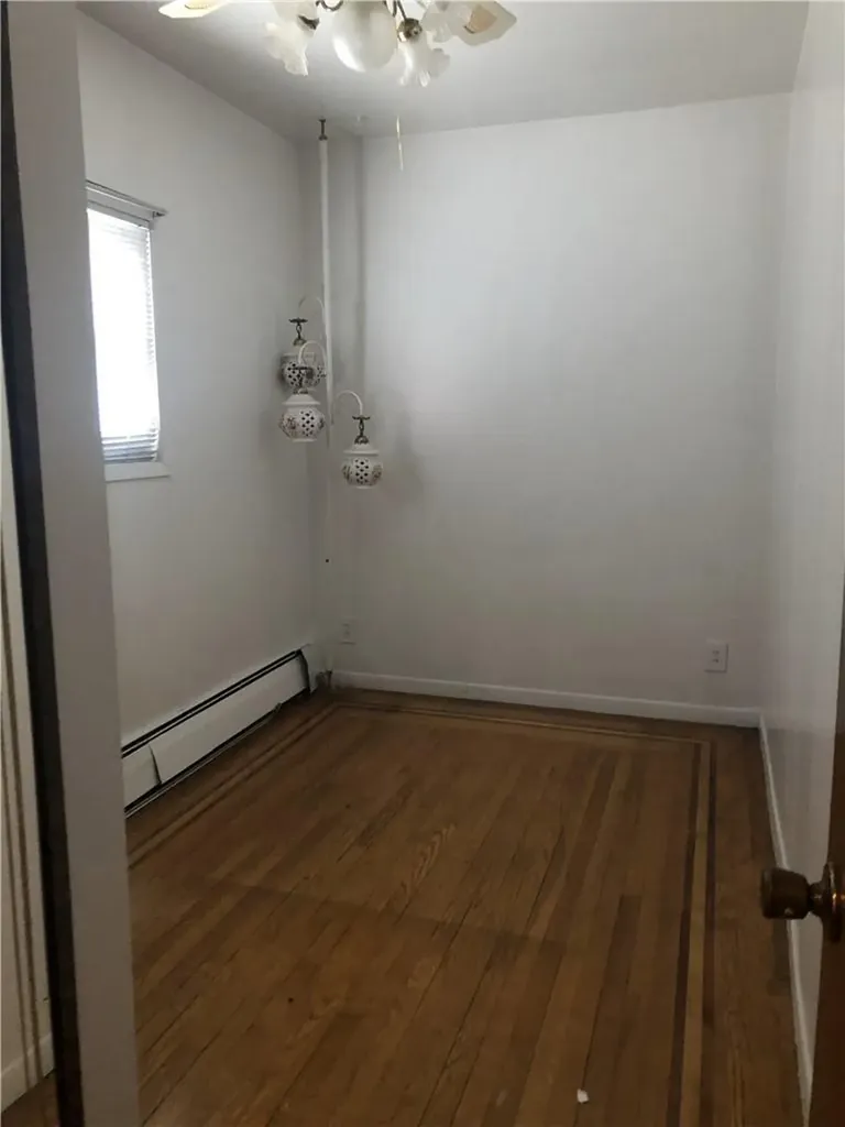 3175 Valhalla Drive Bronx NY 10465