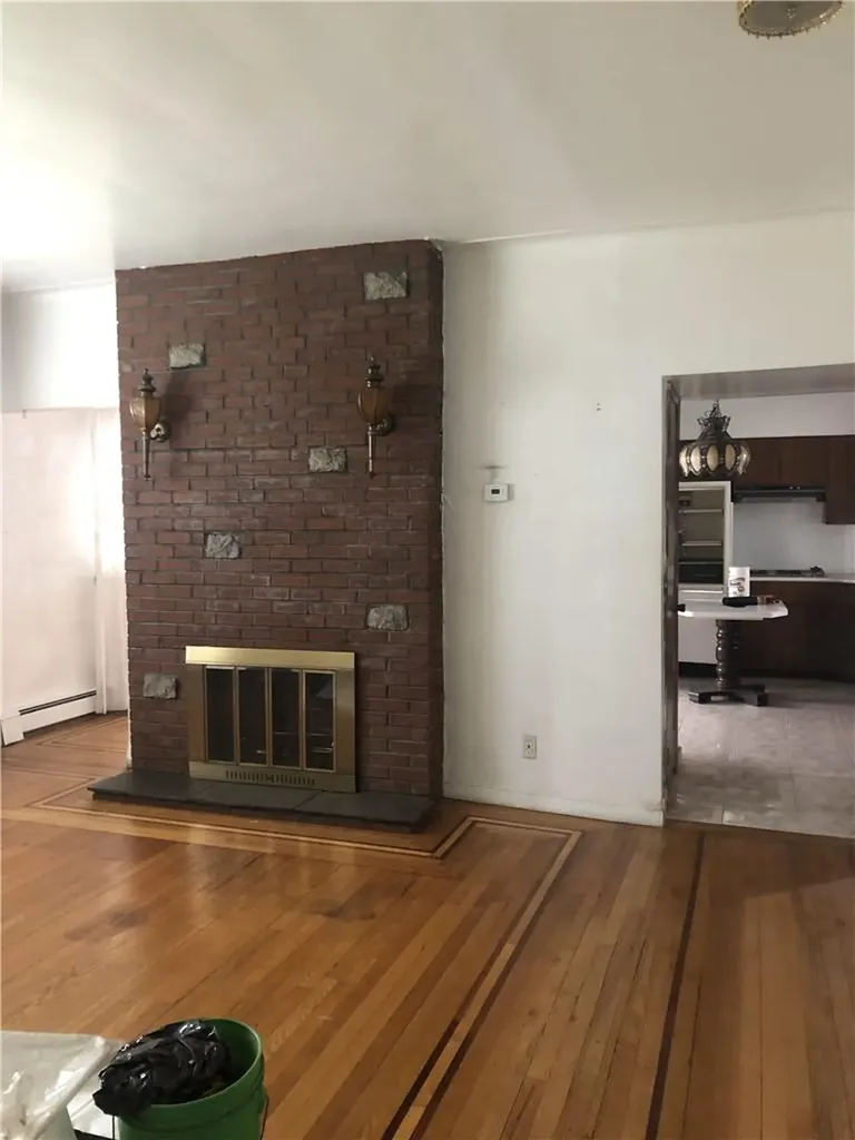 3175 Valhalla Drive Bronx NY 10465