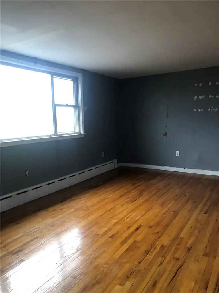 3175 Valhalla Drive Bronx NY 10465