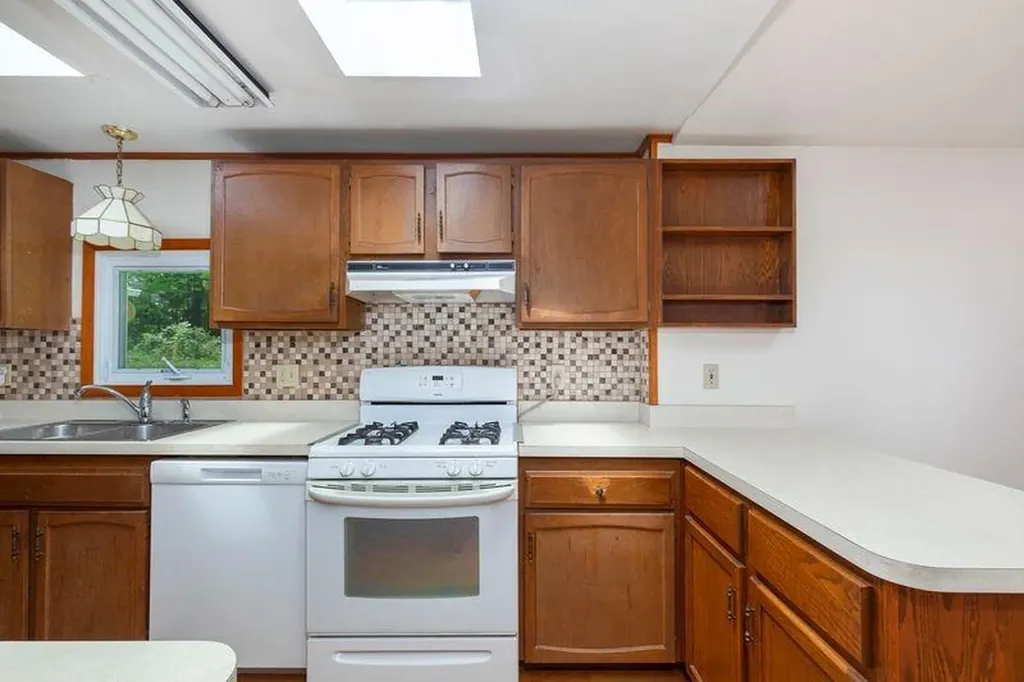 30 Barrytown Road Red Hook NY 12571