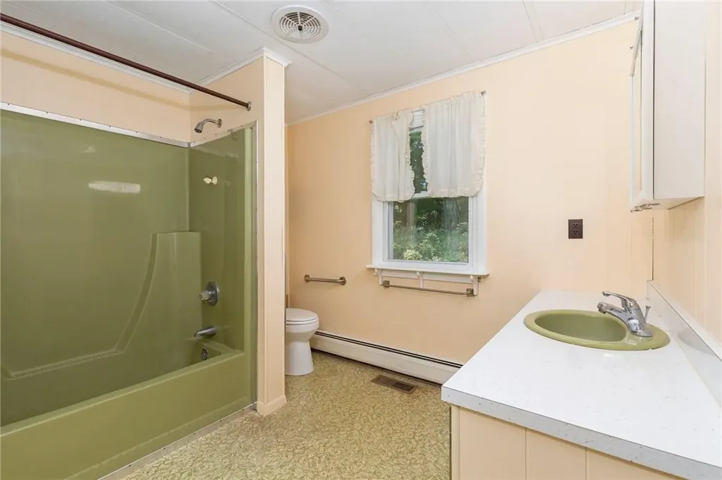 30 Barrytown Road Red Hook NY 12571