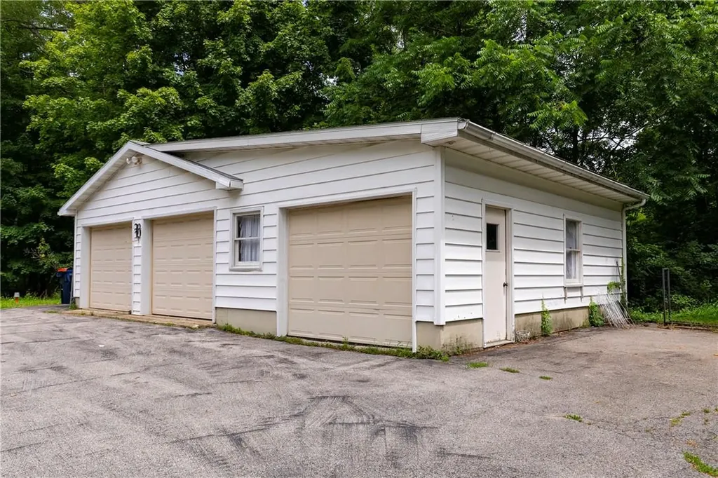 30 Barrytown Road Red Hook NY 12571