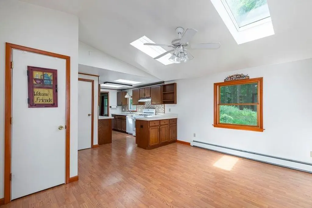 30 Barrytown Road Red Hook NY 12571