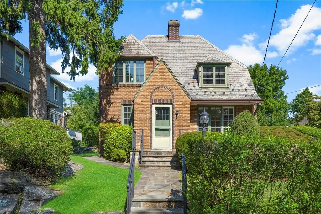 51 Cooper Lane Larchmont NY 10538