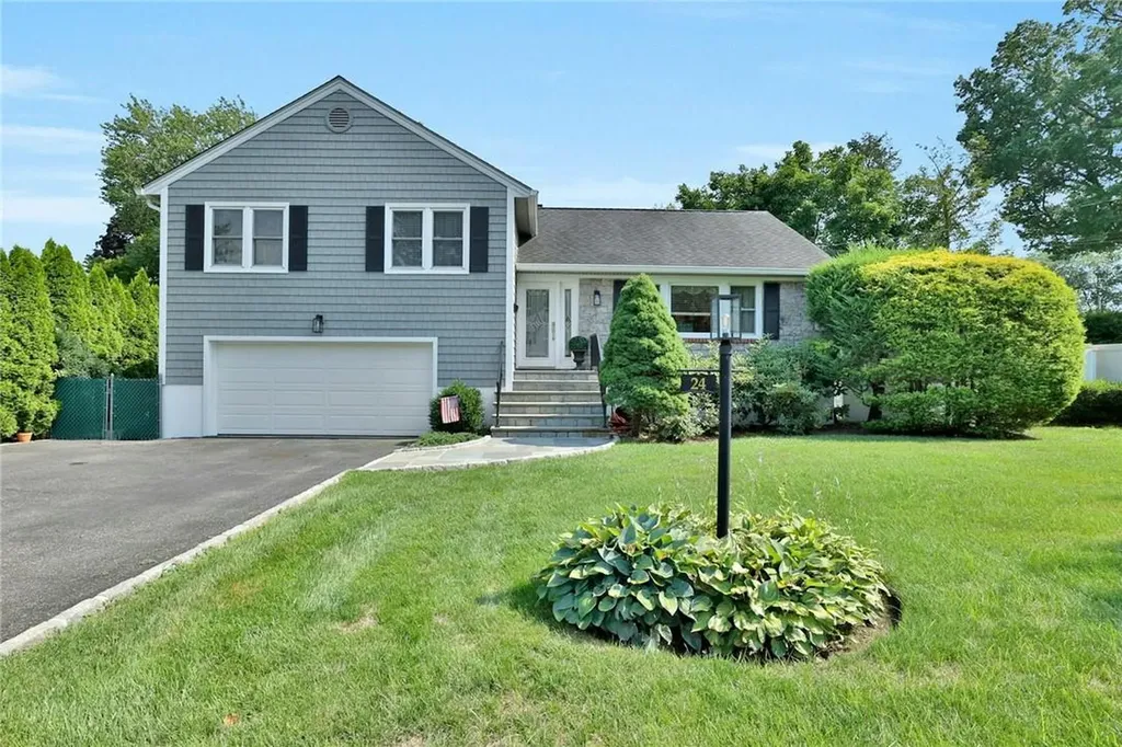24 Timmons Road Scarsdale NY 10583