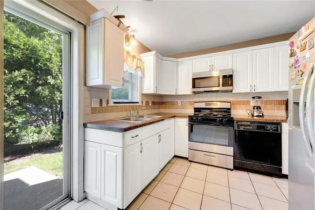 10 Dell Avenue Mount Vernon NY 10553