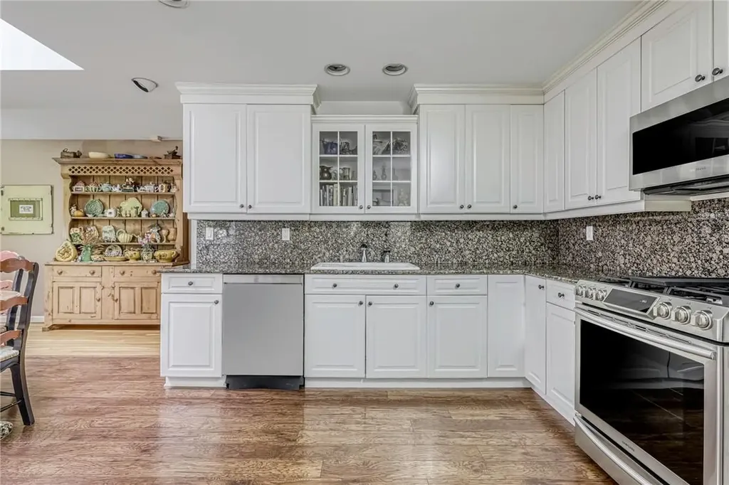 10 Kings Gate Road Suffern NY 10901