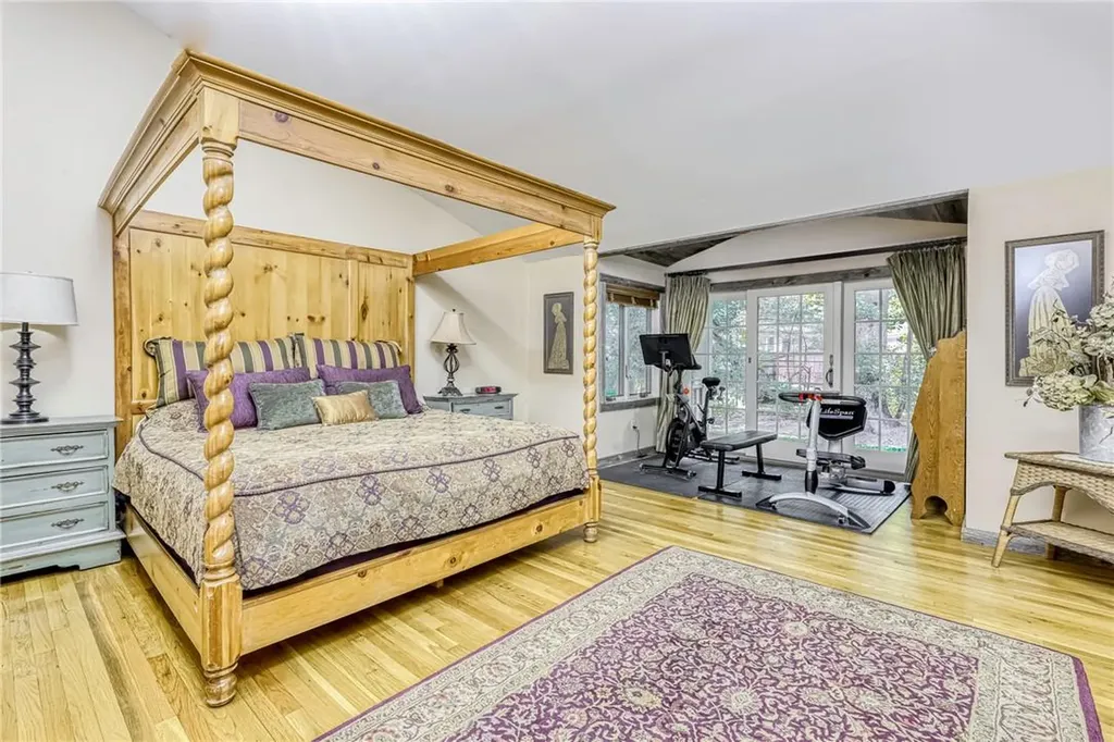 10 Kings Gate Road Suffern NY 10901