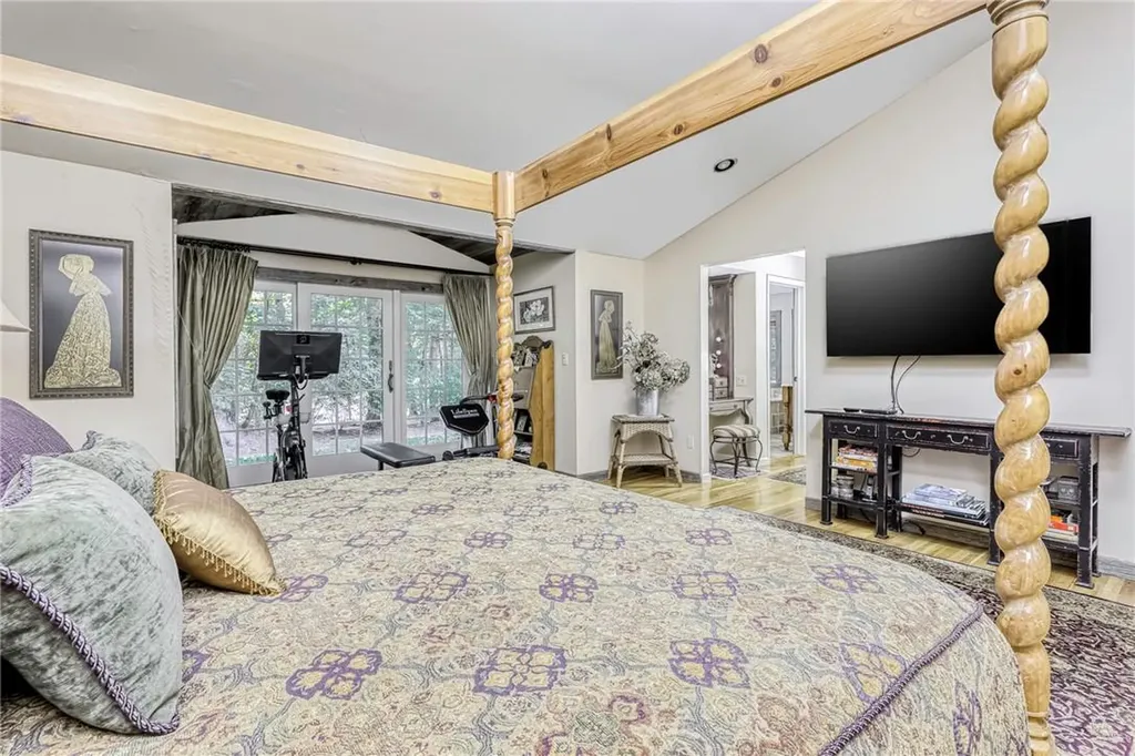 10 Kings Gate Road Suffern NY 10901