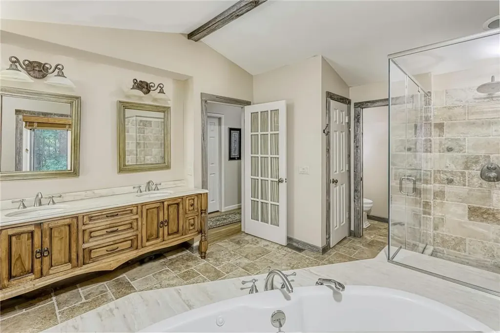 10 Kings Gate Road Suffern NY 10901