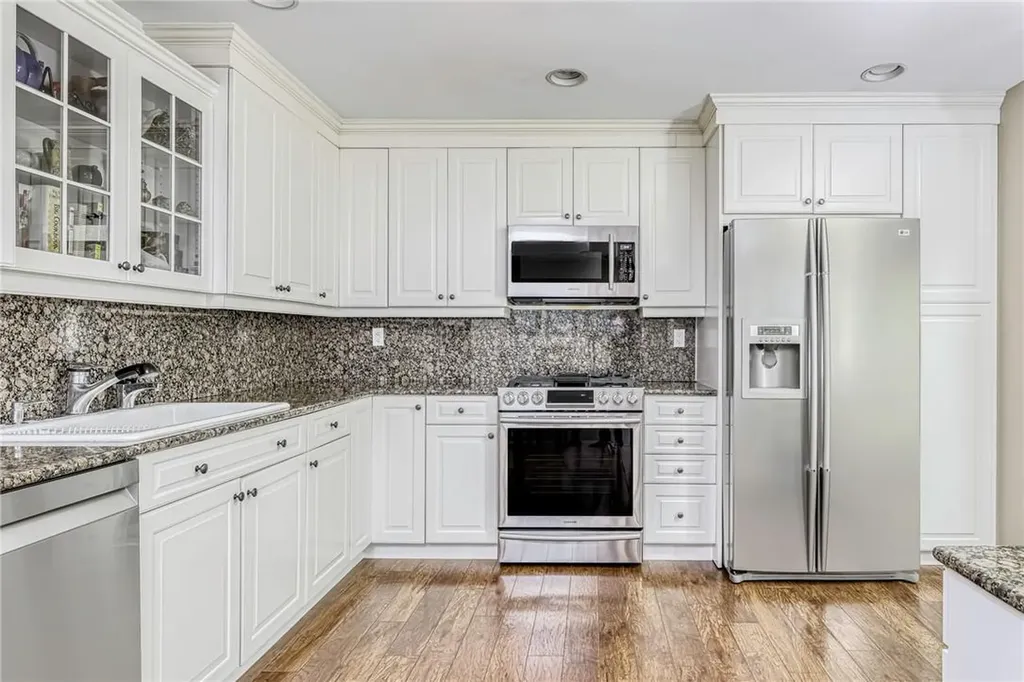10 Kings Gate Road Suffern NY 10901