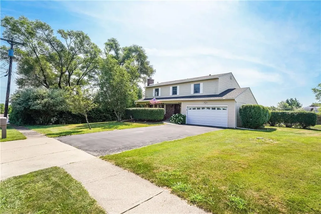 107 Mercury Court Monroe NY 10950