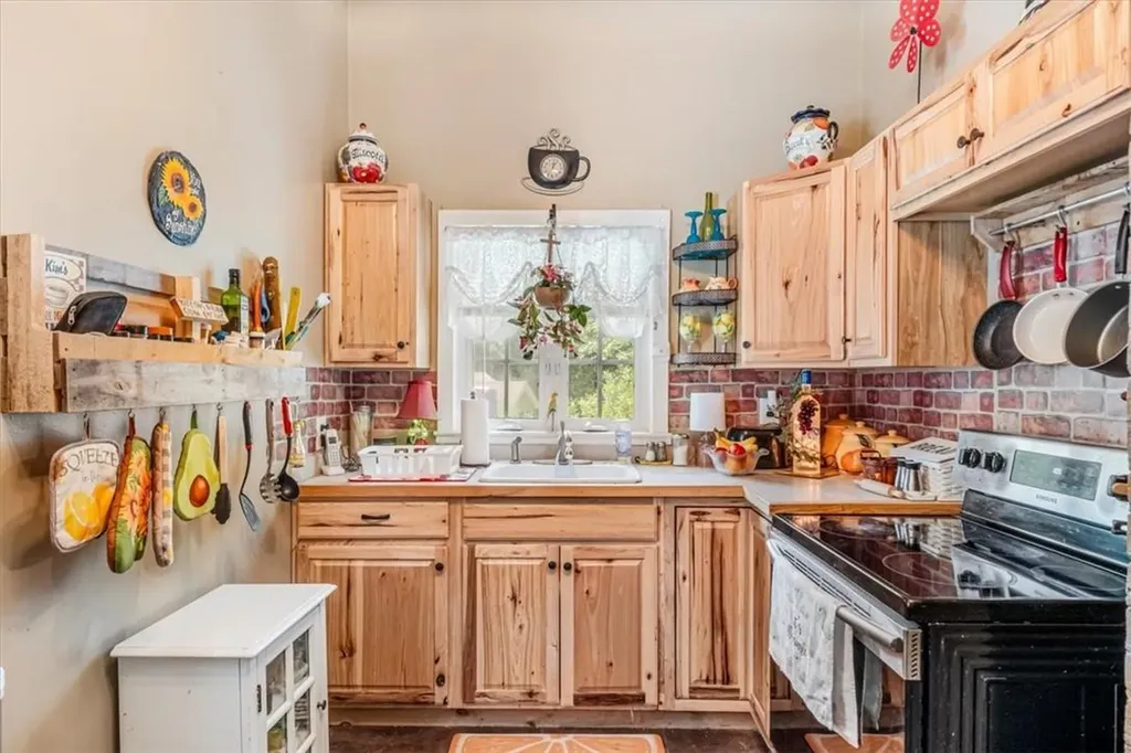 93 Osborne Hill Road Fishkill NY 12524