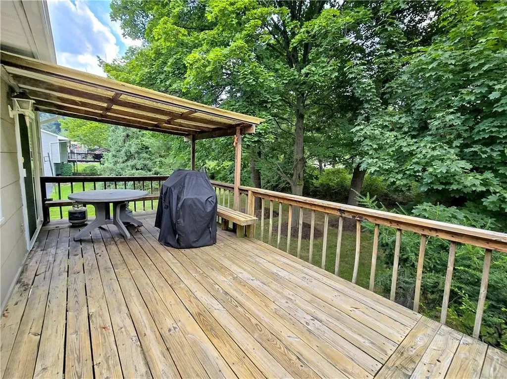 4 Fairway Oval Spring Valley NY 10977