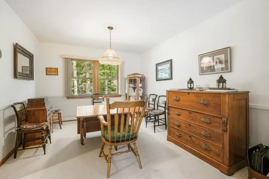 35 Pleasant Ridge Drive Poughkeepsie NY 12603