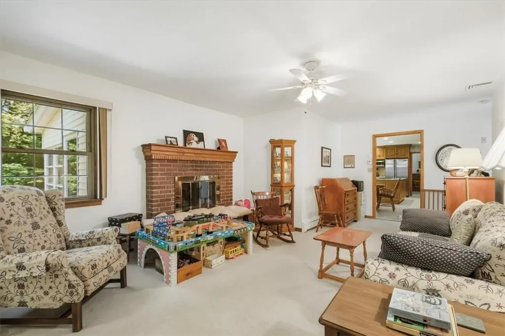 35 Pleasant Ridge Drive Poughkeepsie NY 12603