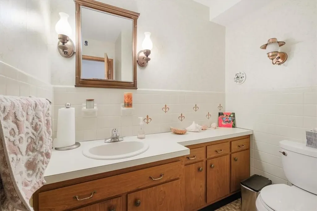 35 Pleasant Ridge Drive Poughkeepsie NY 12603