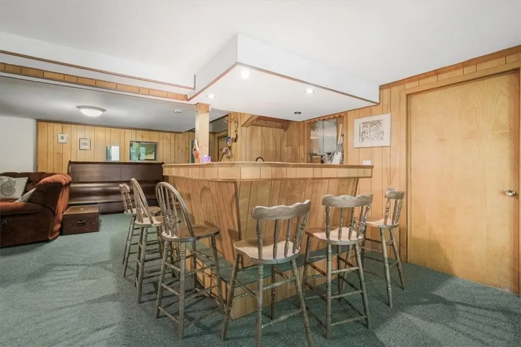35 Pleasant Ridge Drive Poughkeepsie NY 12603