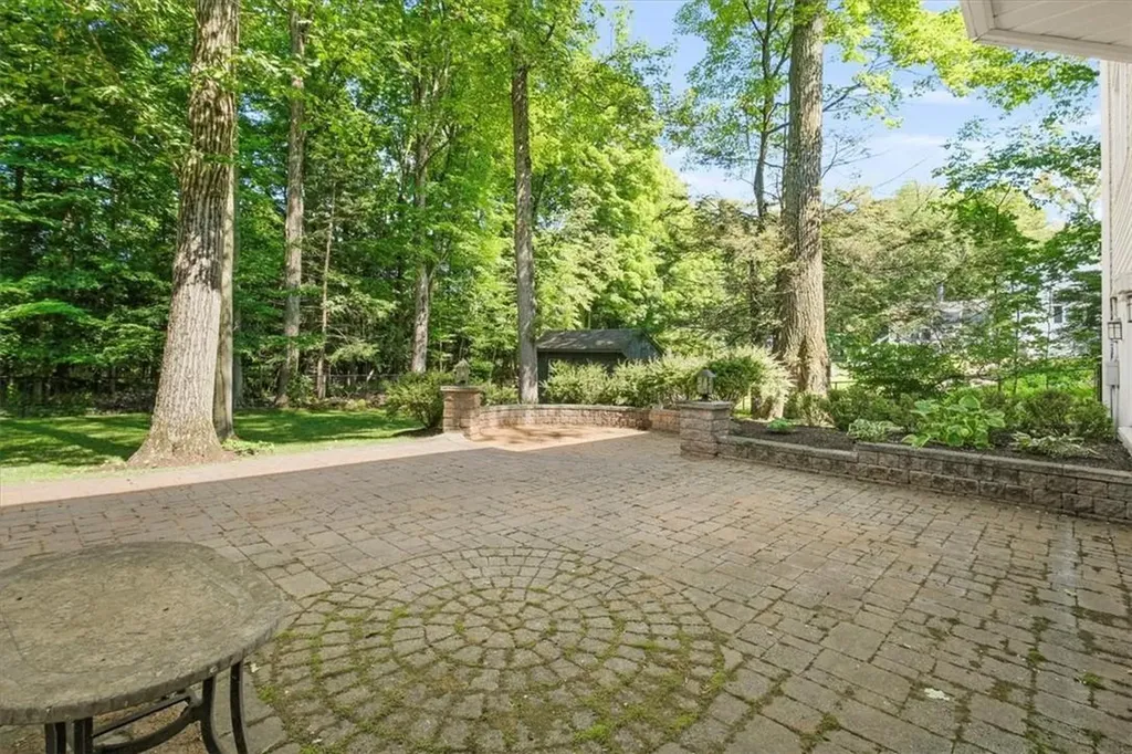 35 Pleasant Ridge Drive Poughkeepsie NY 12603
