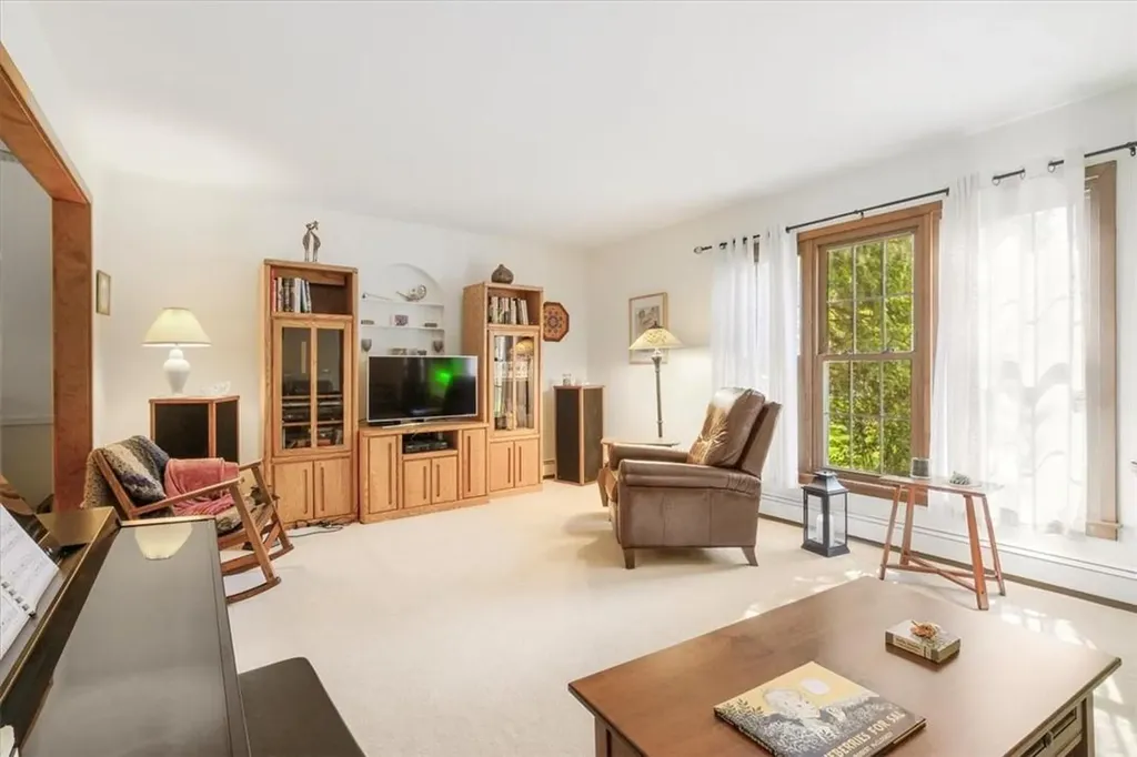 35 Pleasant Ridge Drive Poughkeepsie NY 12603