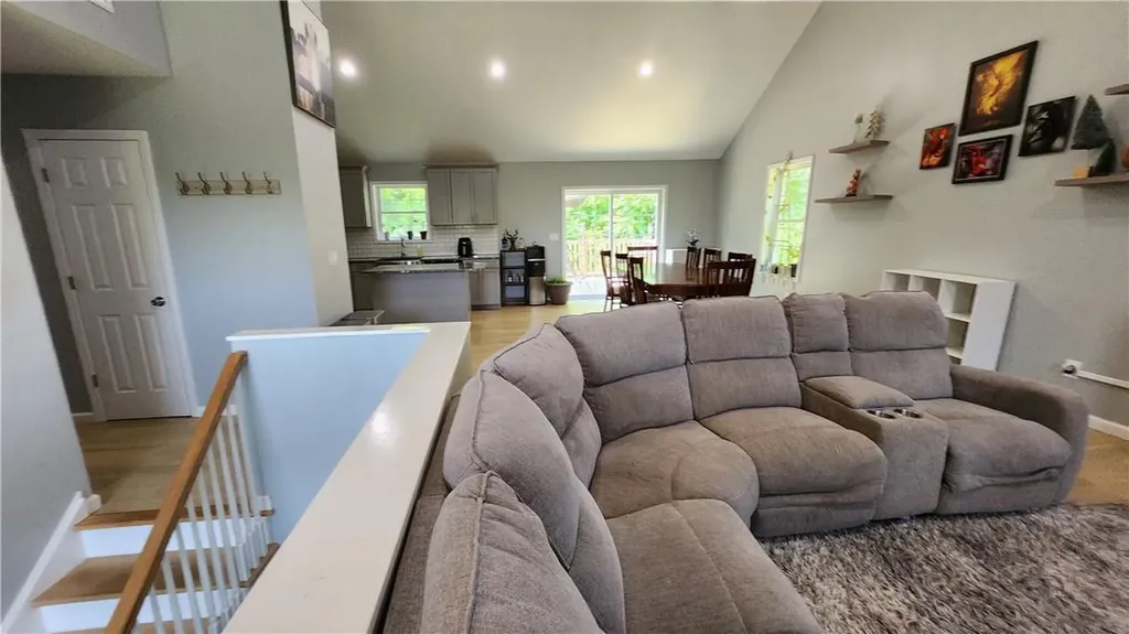 25 Anns Orchard Road Milton NY 12547