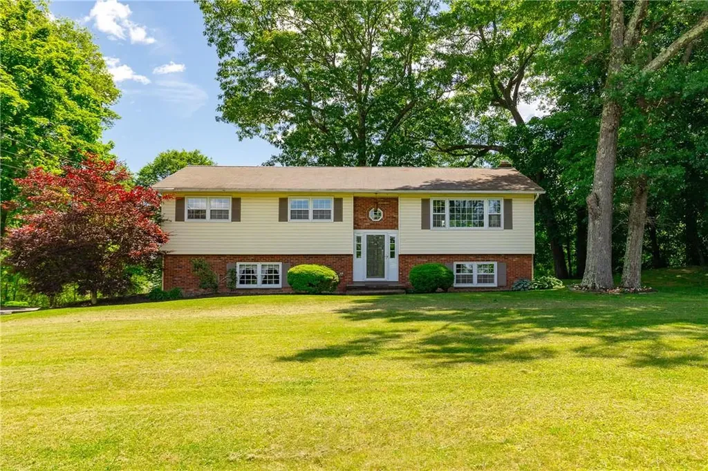 78 River Road Rhinebeck NY 12572