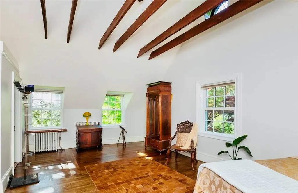 2 N Mountain Drive Dobbs Ferry NY 10522