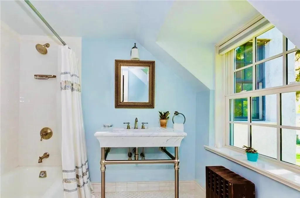 2 N Mountain Drive Dobbs Ferry NY 10522