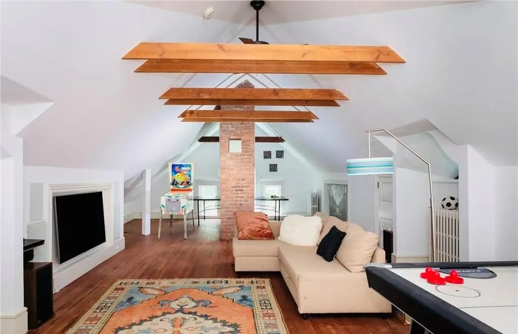 2 N Mountain Drive Dobbs Ferry NY 10522