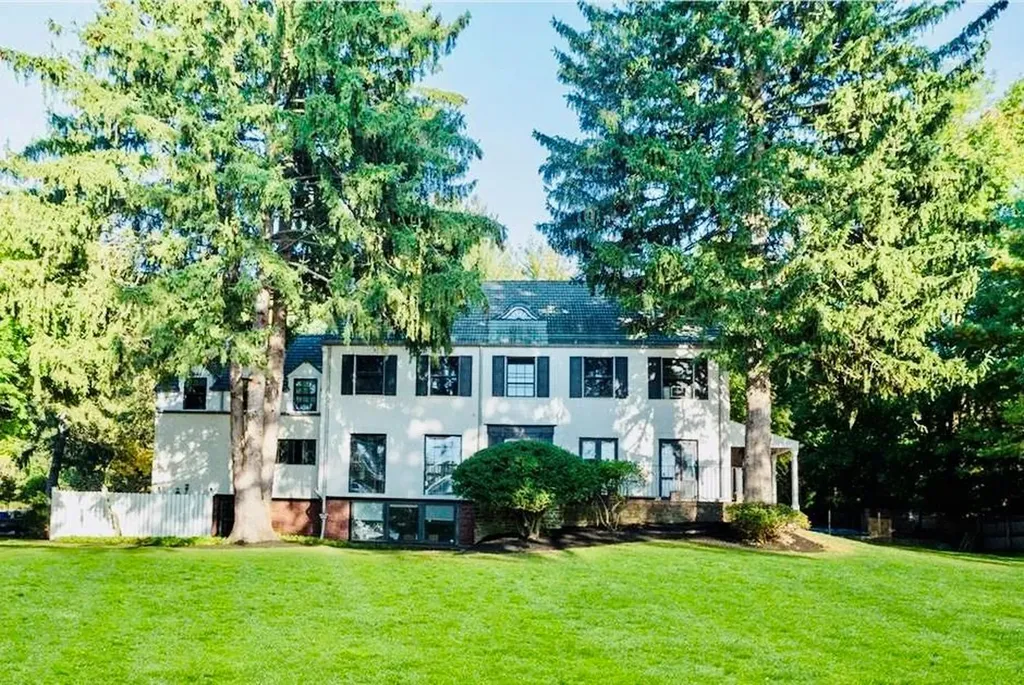 2 N Mountain Drive Dobbs Ferry NY 10522