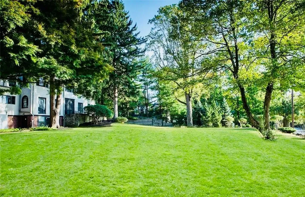 2 N Mountain Drive Dobbs Ferry NY 10522
