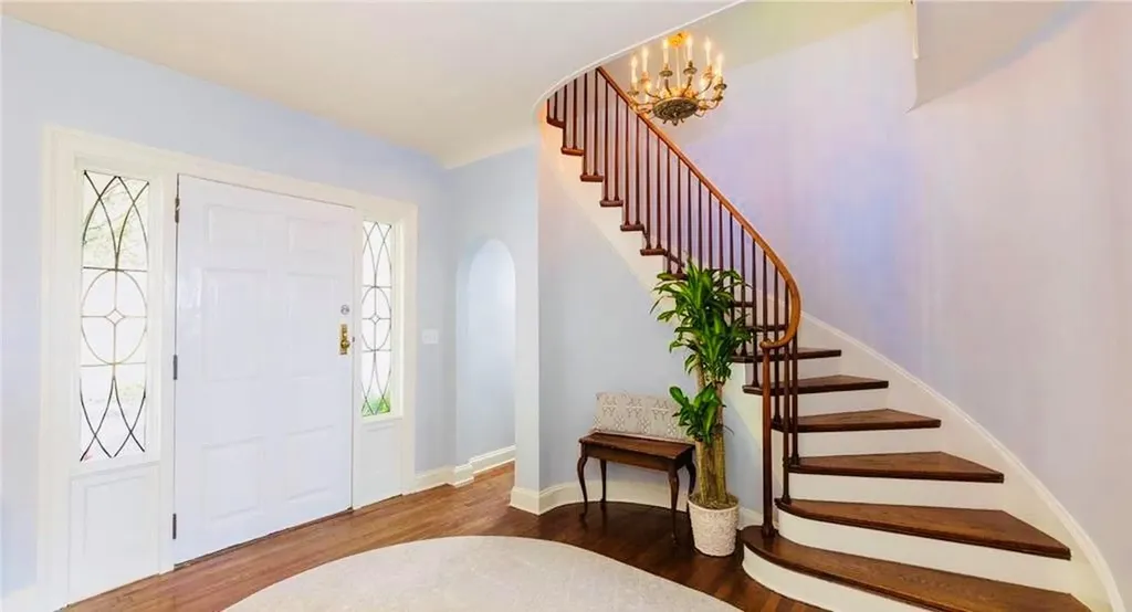 2 N Mountain Drive Dobbs Ferry NY 10522