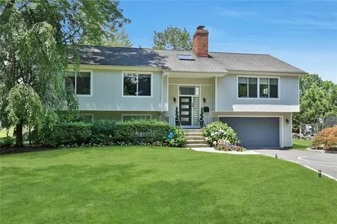 28 Indian Trail New Rochelle NY 10804