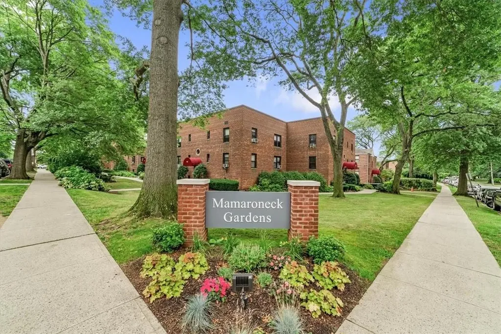 100 Richbell Road Mamaroneck NY 10543